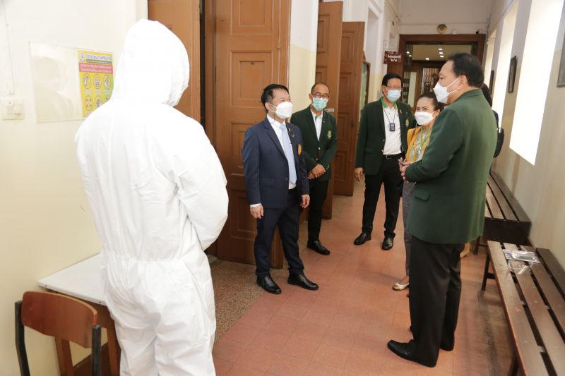 รองผู้อำนวยการสำนักงานเขตพื้นที่การศึกษามัธยมศึกษา กรุงเทพมหานคร เขต 1  ตรวจเยี่ยมกิจกรรมการสอบคัดเลือกเข้าศึกษาต่อ ม.1 ปีการศึกษา 2565