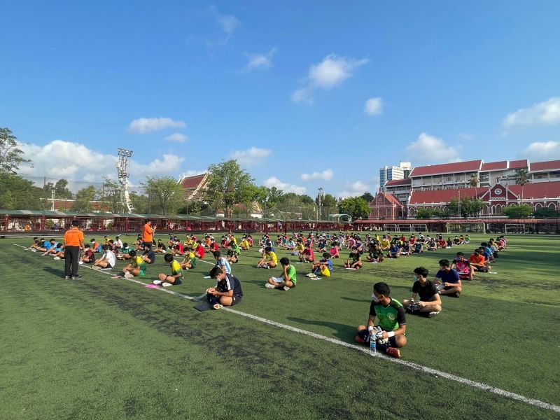 การคัดเลือกนักกีฬาฟุตบอลรุ่นอายุ 16 ปี ของโรงเรียนเทพศิรินทร์