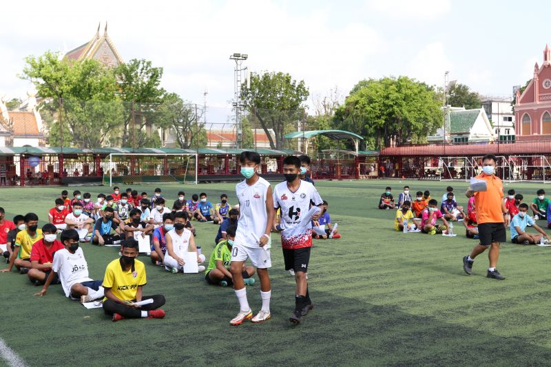 การคัดเลือกนักกีฬาฟุตบอลรุ่นอายุ 16 ปี ของโรงเรียนเทพศิรินทร์