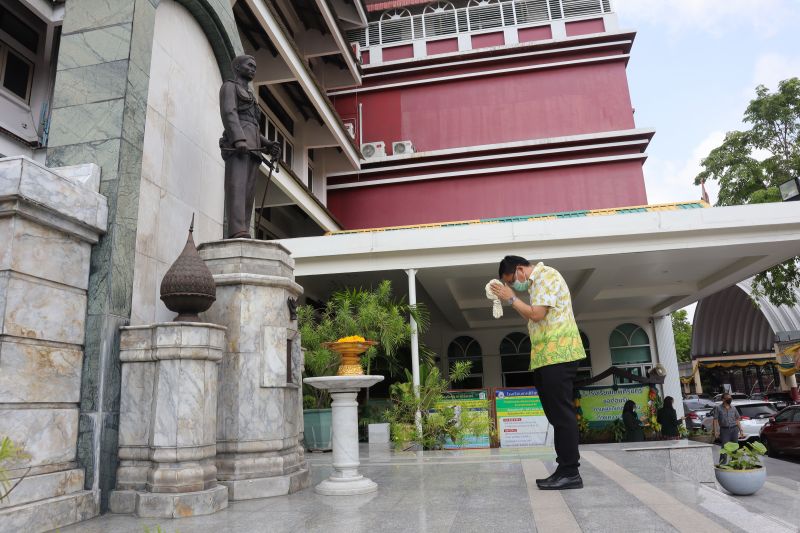 ชาวเทพศิรินทร์แสดงความยินดี กับ นายมงคล อินทรโชติ เนื่องในโอกาส ได้รับแต่งตั้งให้รักษาการในตำแหน่งผู้อำนวยการโรงเรียนวัดสระเกศ