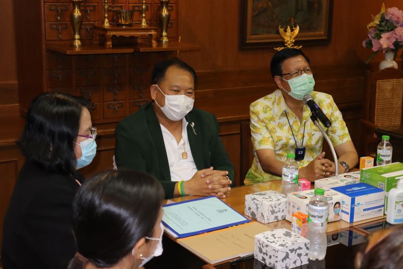 ชาวเทพศิรินทร์แสดงความยินดี กับ นายมงคล อินทรโชติ เนื่องในโอกาส ได้รับแต่งตั้งให้รักษาการในตำแหน่งผู้อำนวยการโรงเรียนวัดสระเกศ