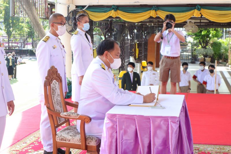โรงเรียนเทพศิรินทร์ ร่วมพิธีถวายพระพรชัยมงคล เนื่องในโอกาส วันเฉลิมพระชนมพรรษา สมเด็จพระนางเจ้าสุทิดา พัชรสุธาพิมลลักษณ พระบรมราชินี