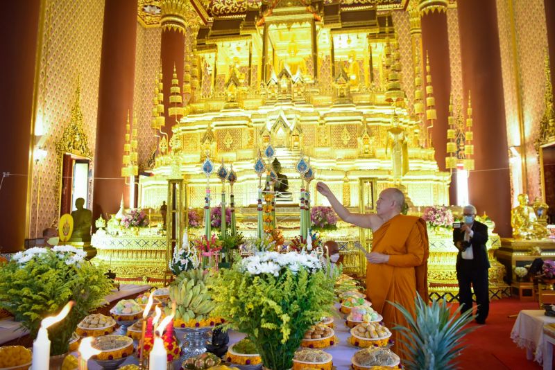 ผู้อำนวยการโรงเรียนเทพศิรินทร์ เข้าร่วมพิธีสวดเจริญพระพุทธมนต์ถวายเป็นพระราชกุศลเนื่องใน โอกาสวันเฉลิมพระชนมพรรษา สมเด็จพระนางเจ้าสุทิดา พัชรสุธาพิมลลักษณ พระบรมราชินี
