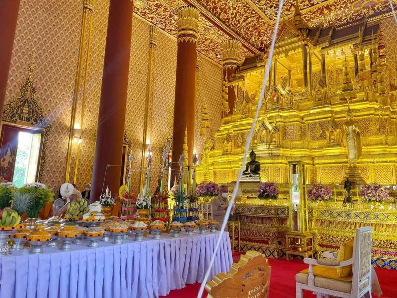 ผู้อำนวยการโรงเรียนเทพศิรินทร์ เข้าร่วมพิธีสวดเจริญพระพุทธมนต์ถวายเป็นพระราชกุศลเนื่องใน โอกาสวันเฉลิมพระชนมพรรษา สมเด็จพระนางเจ้าสุทิดา พัชรสุธาพิมลลักษณ พระบรมราชินี