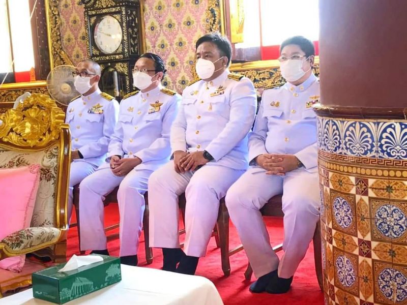 ผู้อำนวยการโรงเรียนเทพศิรินทร์ เข้าร่วมพิธีสวดเจริญพระพุทธมนต์ถวายเป็นพระราชกุศลเนื่องใน โอกาสวันเฉลิมพระชนมพรรษา สมเด็จพระนางเจ้าสุทิดา พัชรสุธาพิมลลักษณ พระบรมราชินี