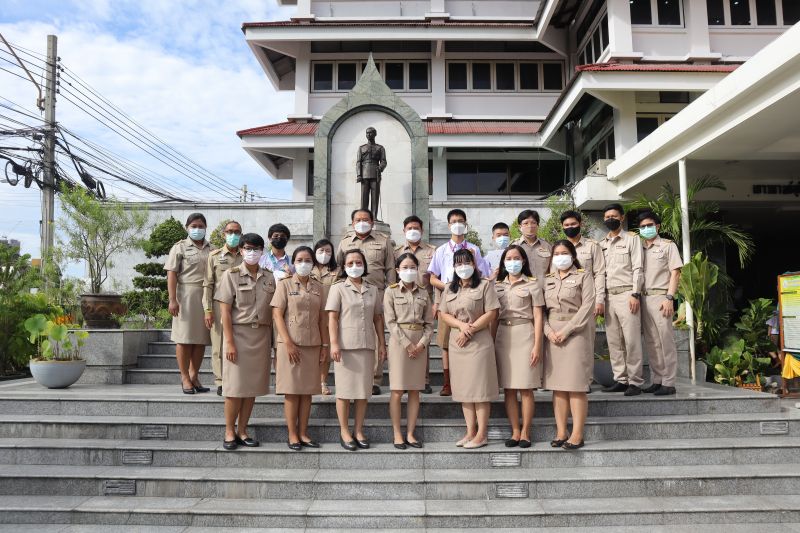 มอบรางวัลแก่นักเรียนที่สร้างชื่อเสียงให้แก่โรงเรียน จากการแข่งขัน สอวน.  ชีววิทยาโอลิมปิกระดับชาติ ครั้งที่ 19 และ สอวน. คอมพิวเตอร์โอลิมปิกระดับชาติ ครัั้งที่ 18
