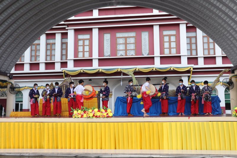 โรงเรียนเทพศิรินทร์ โดยกลุ่มสาระการเรียนรู้ภาษาไทย ได้จัดกิจกรรม “วันสุนทรภู่ สู่วันภาษาไทย” ประจำปีการศึกษา 2565