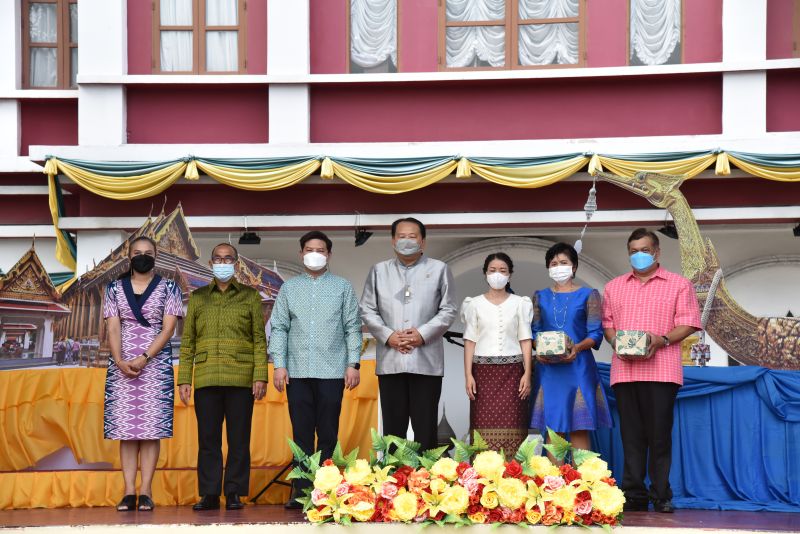 โรงเรียนเทพศิรินทร์ โดยกลุ่มสาระการเรียนรู้ภาษาไทย ได้จัดกิจกรรม “วันสุนทรภู่ สู่วันภาษาไทย” ประจำปีการศึกษา 2565