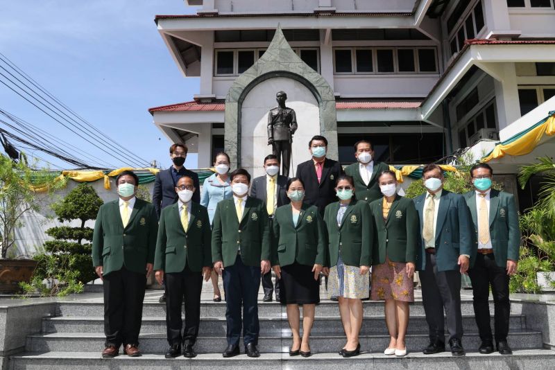 โรงเรียนเทพศิรินทร์ ให้การต้อนรับคณะกรรมการติดตามการดำเนินงานตามนโยบาย และจุดเน้นสำนักงานคณะกรรมการการศึกษาขั้นพื้นฐานกระทรวงศึกษาธิการและ สพม.กท 1