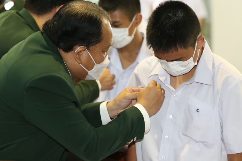 โรงเรียนเทพศิรินทร์ จัดกิจกรรมพิธีประดับเข็ม  แก่นักเรียนระดับชั้น ม.4 ปีการศึกษา 2565 รุ่น 139