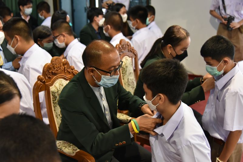 โรงเรียนเทพศิรินทร์ จัดกิจกรรมพิธีประดับเข็ม  แก่นักเรียนระดับชั้น ม.4 ปีการศึกษา 2565 รุ่น 139