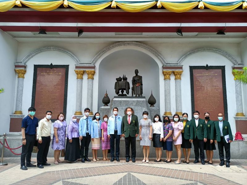 สำนักวิชาการและมาตรฐานการศึกษา สำนักงานคณะกรรมการการศึกษาขั้นพื้นฐาน และ ผู้อำนวยการโรงเรียนชิโนรสวิทยาลัย พร้อมด้วยคณะผู้บริหาร เข้าศึกษาดูงานโรงเรียนเทพศิรินทร์