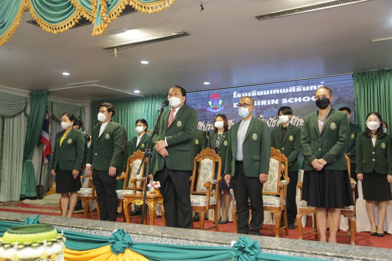 โรงเรียนเทพศิรินทร์ จัดกิจกรรมพิธีประดับเข็ม  แก่นักเรียนระดับชั้น ม.5 ปีการศึกษา 2565 รุ่น 138