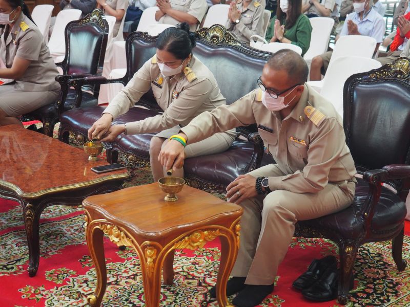 กิจกรรมทำบุญเนื่องในวันพระใหญ่ ตึกเทิดพระเกียรติ โรงเรียนเทพศิรินทร์