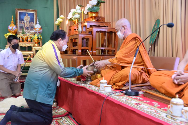 กิจกรรมทำบุญเนื่องในวันพระใหญ่ ณ ห้องประชุมเทิดพระเกียรติ โรงเรียนเทพศิรินทร์