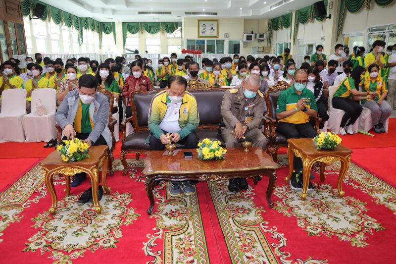 กิจกรรมทำบุญเนื่องในวันพระใหญ่ ณ ห้องประชุมเทิดพระเกียรติ โรงเรียนเทพศิรินทร์