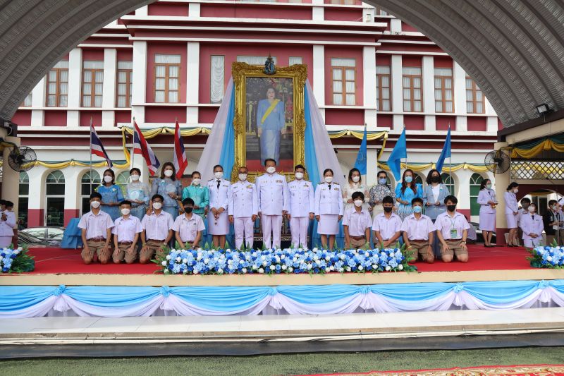 ถวายพระพรชัยมงคล เนื่องในวันเฉลิมพระชนมพรรษา  สมเด็จพระนางเจ้าสิริกิติ์ พระบรมราชินีนาถ พระบรมราชชนนีพันปีหลวง