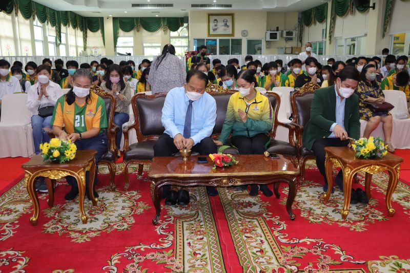กิจกรรมทำบุญเนื่องในวันพระใหญ่ ณ ห้องประชุมเทิดพระเกียรติ โรงเรียนเทพศิรินทร์