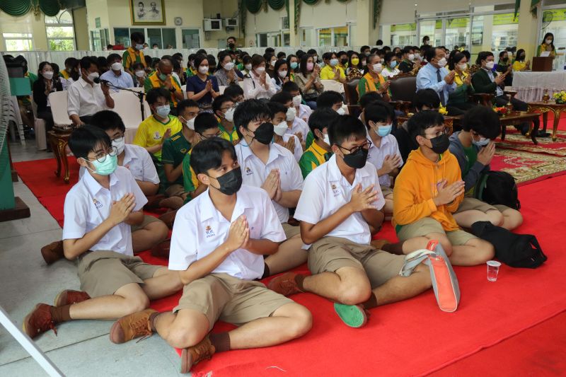 กิจกรรมทำบุญเนื่องในวันพระใหญ่ ณ ห้องประชุมเทิดพระเกียรติ โรงเรียนเทพศิรินทร์