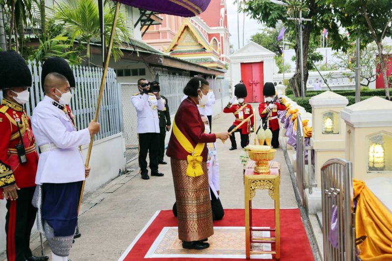 สมเด็จพระกนิษฐาธิราชเจ้า กรมสมเด็จพระเทพรัตนราชสุดาฯ เสด็จพระราชดำเนินในการพระราชพิธีทรงบำเพ็ญพระราชกุศลถวายผ้าพระกฐิน