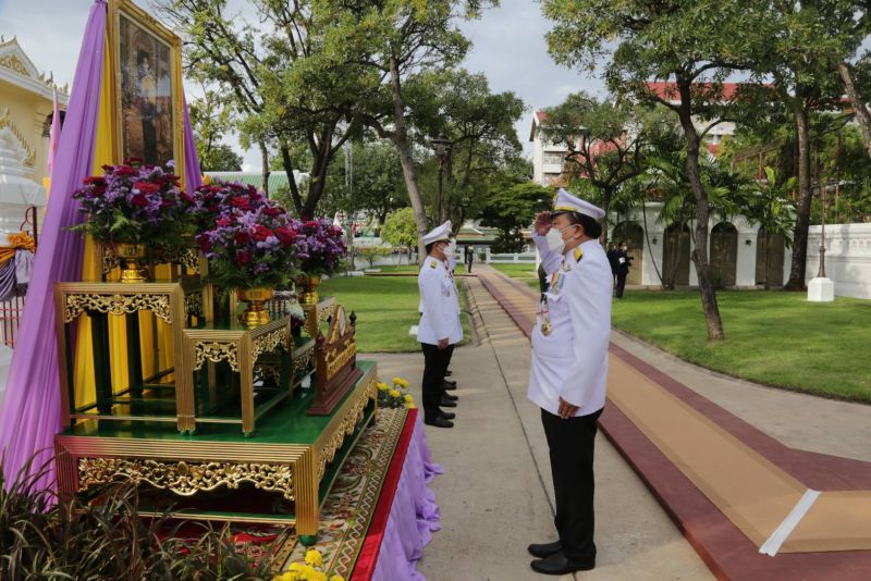 สมเด็จพระกนิษฐาธิราชเจ้า กรมสมเด็จพระเทพรัตนราชสุดาฯ เสด็จพระราชดำเนินในการพระราชพิธีทรงบำเพ็ญพระราชกุศลถวายผ้าพระกฐิน