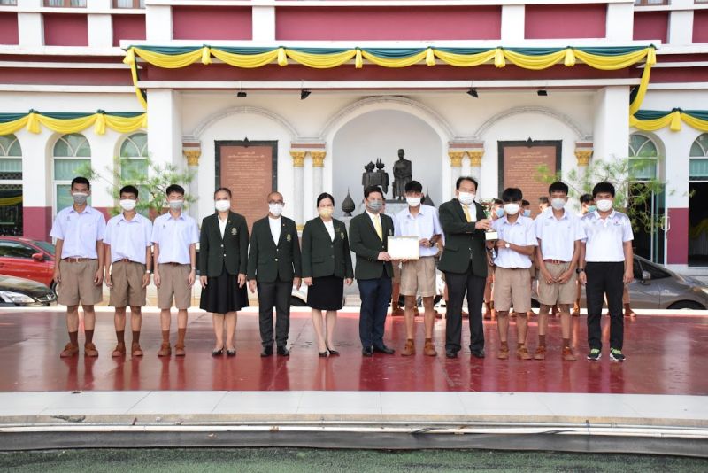 ทีมฟุตซอล โรงเรียนเทพศิรินทร์ ได้รับรางวัลชนะเลิศอันดับ และ รองชนะเลิศอันดับ จากการแข่งขัน รายการ Junior Youth Cup กีฬาต้านภัยยาเสพติด และ ปทุมคงคา สป. U 14 คูลซัพพอร์ทเตอร์