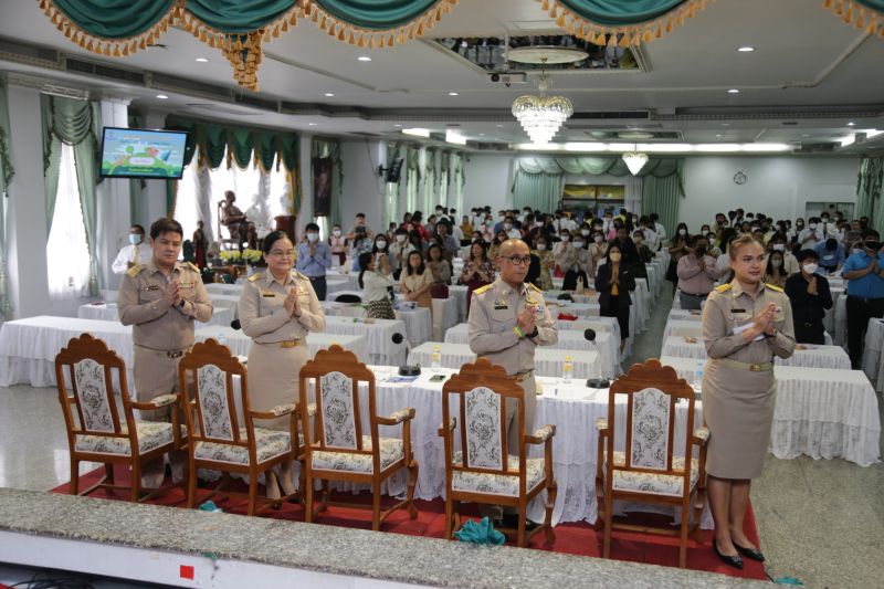การประชุมครูและบุคลากร โรงเรียนเทพศิรินทร์ เพื่อเตรียมความพร้อม ก่อนการเปิดภาคเรียนที่ 2 ปีการศึกษา 2565
