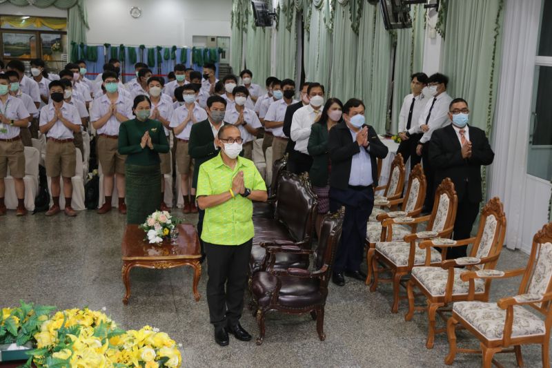 พิธีมอบประกาศนียบัตรสำหรับนักเรียนที่สอบได้ธรรมศึกษา ชั้นตรี โท เอก ประจำปีการศึกษา 2563