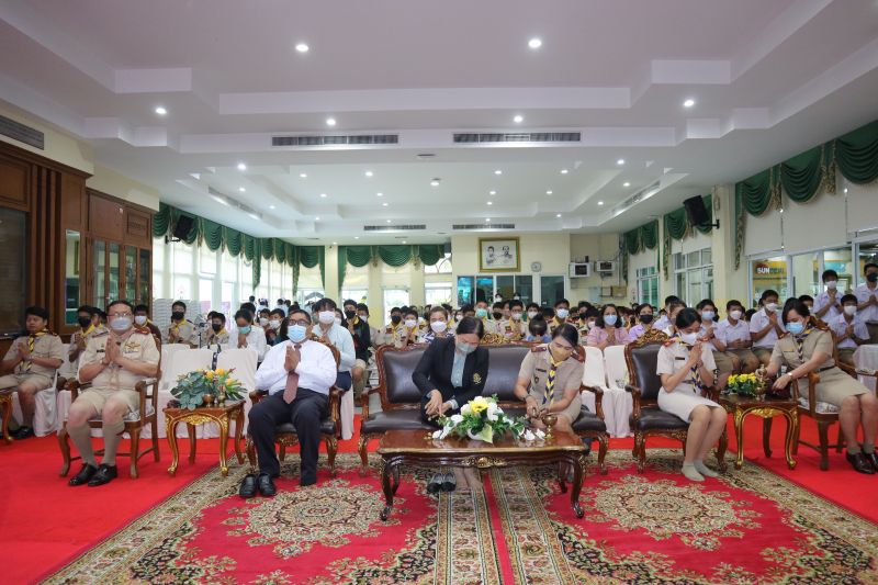 กิจกรรมทำบุญเนื่องในวันพระใหญ่ ณ ห้องประชุมเทิดพระเกียรติ โรงเรียนเทพศิรินทร์
