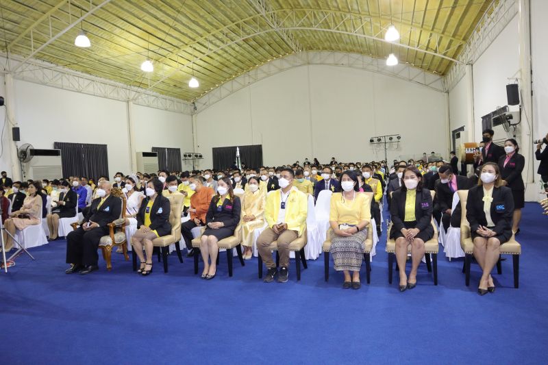แสดงความยินดีกับครูผู้ได้รับคัดเลือก พ่อตัวอย่างดีเด่น ประจำปี 2565  จาก สมาคมคนของแผ่นดิน