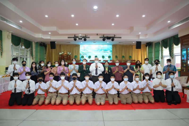 กิจกรรมทำบุญเนื่องในวันพระใหญ่ ณ ห้องประชุมเทิดพระเกียรติ โรงเรียนเทพศิรินทร์