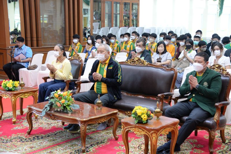 กิจกรรมทำบุญเนื่องในวันพระใหญ่ ณ ห้องประชุมเทิดพระเกียรติ โรงเรียนเทพศิรินทร์