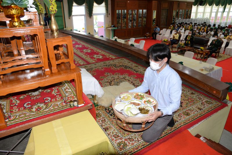 กิจกรรมทำบุญเนื่องในวันพระใหญ่ ณ ห้องประชุมเทิดพระเกียรติ โรงเรียนเทพศิรินทร์