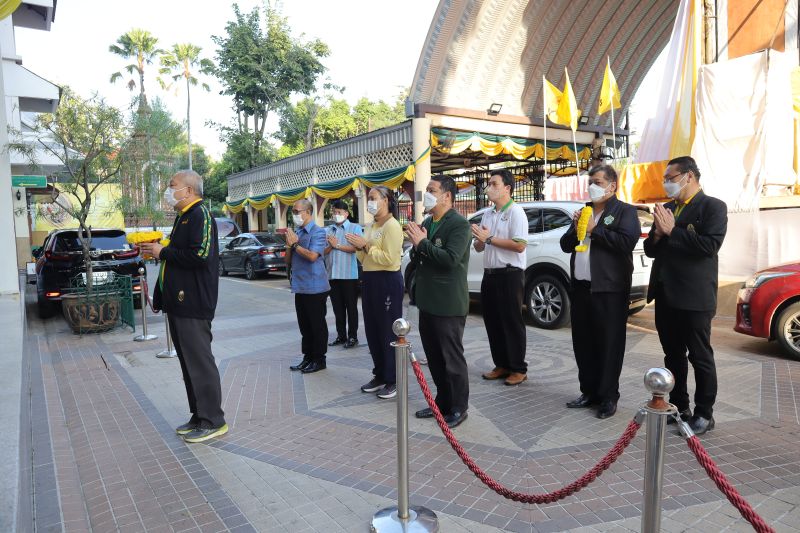 กิจกรรมทำบุญเนื่องในวันพระใหญ่ ณ ห้องประชุมเทิดพระเกียรติ โรงเรียนเทพศิรินทร์