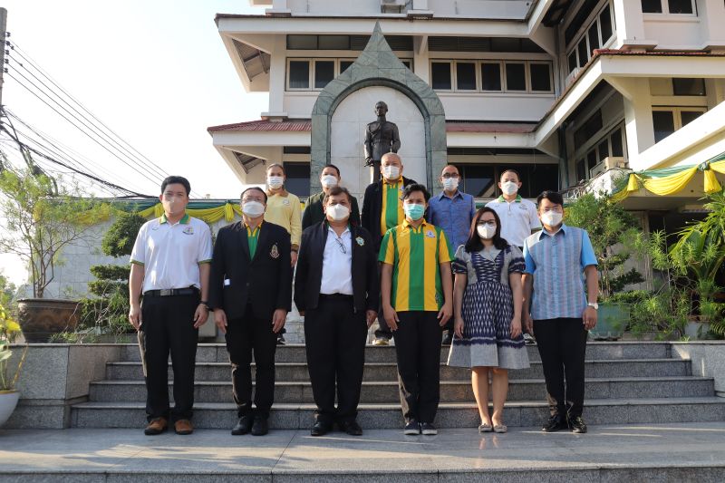 กิจกรรมทำบุญเนื่องในวันพระใหญ่ ณ ห้องประชุมเทิดพระเกียรติ โรงเรียนเทพศิรินทร์
