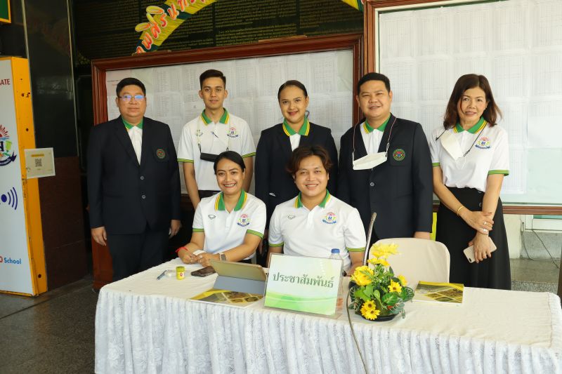 นายกสมาคมฯ และคณะกรรมการบริหารสมาคมผู้ปกครองและครูโรงเรียนเทพศิรินทร์ สมัยที่ 22