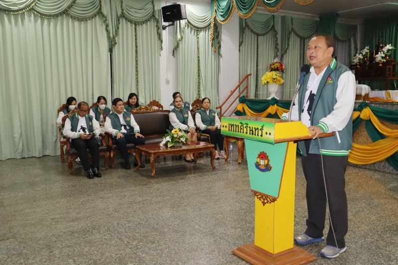 ท่านเจ้าประคุณสมเด็จพระธีรญาณมุนี เมตตาประทานทุนการศึกษาให้กับนักเรียน ที่ได้รับรางวัลจากการแข่งขันศิลปหัตถกรรมนักเรียน ครั้งที่ 70 ประจำปีการศึกษา 2565
