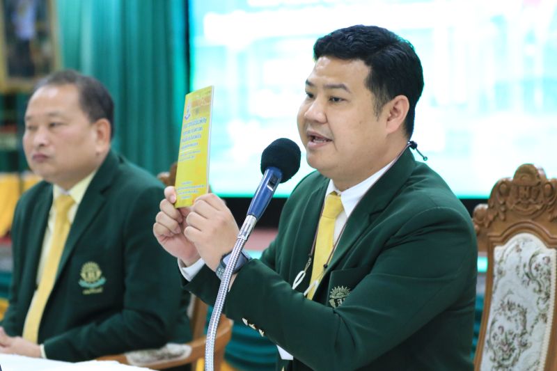 การรายงานตัวและมอบตัวของนักเรียนระดับชั้น ม.4 โครงการห้องเรียนพิเศษ ปีการศึกษา 2566