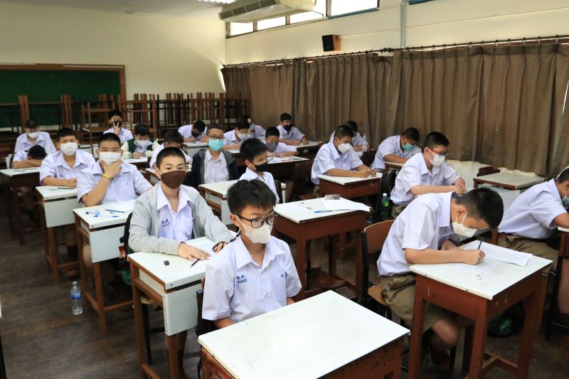โรงเรียนเทพศิรินทร์จัดการสอบวัดผลท้ายกิจกรรมเตรียมความพร้อม  ของนักเรียนระดับชั้น ม. 1 และ ม.4 ปีการศึกษา 2566