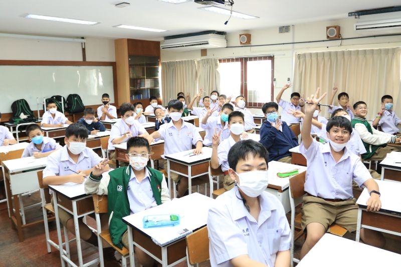 โรงเรียนเทพศิรินทร์จัดการสอบวัดผลท้ายกิจกรรมเตรียมความพร้อม  ของนักเรียนระดับชั้น ม. 1 และ ม.4 ปีการศึกษา 2566