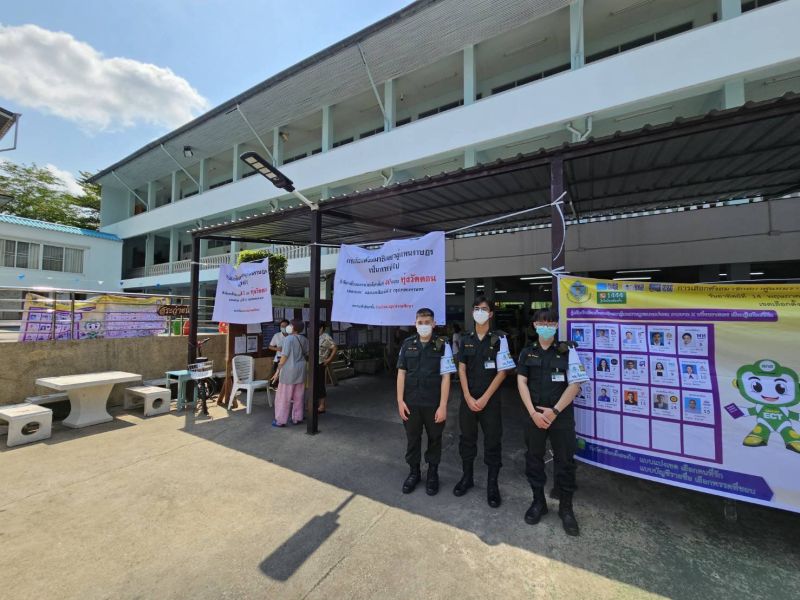 งานกิจกรรมนักศึกษาวิชาทหาร กิจกรรมพัฒนาผู้เรียน และกลุ่มบริหารวิชาการ เข้าร่วมกิจกรรมอำนวยความสะดวกผู้มีสิทธิ์เลือกตั้ง และปฏิบัติหน้าที่หน้าหน่วย