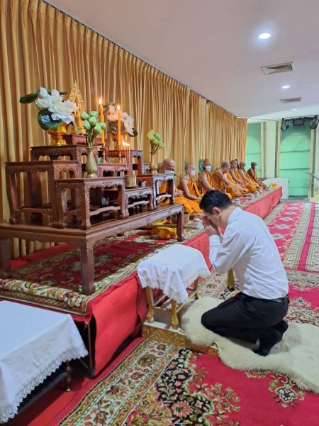 กิจกรรมทำบุญเนื่องในวันพระใหญ่ ณ ห้องประชุมเทิดพระเกียรติ โรงเรียนเทพศิรินทร์