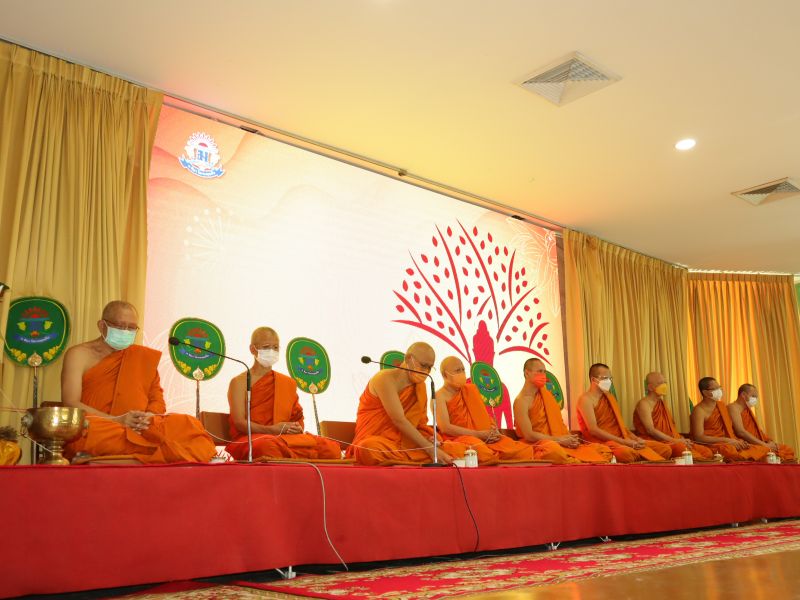 กิจกรรมทำบุญเนื่องในวันพระใหญ่ ณ ห้องประชุมเทิดพระเกียรติ โรงเรียนเทพศิรินทร์