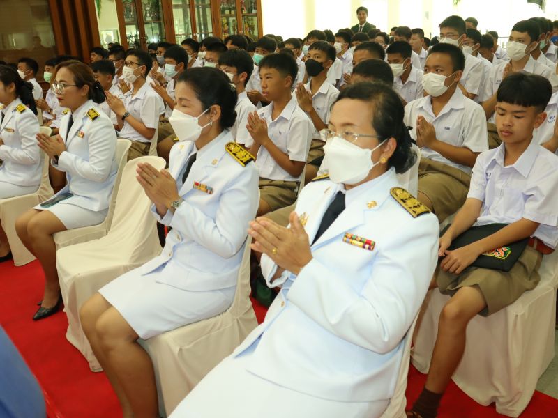 กิจกรรมทำบุญเนื่องในวันพระใหญ่ ณ ห้องประชุมเทิดพระเกียรติ โรงเรียนเทพศิรินทร์