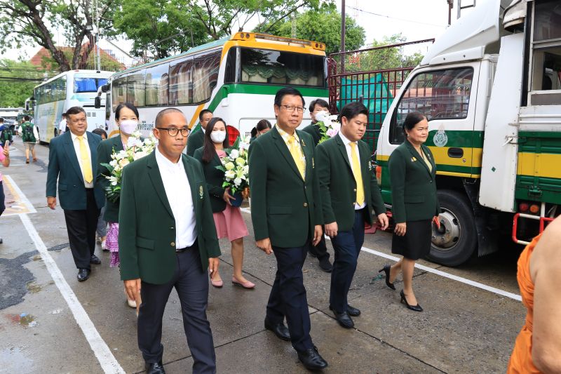 ถวายมุทิตาสักการะแด่ผู้สอบผ่านบาลีสนามหลวง พระมหาธัชธรรม์ กิตฺติณฏโฐ และ พระมหาพิพัฒน์ วิวฑฺฒโน เปรียญธรรม 3 ประโยค และ พระบุญมี ภทฺทปุญโญ ประโยค 1-2