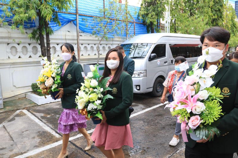 ถวายมุทิตาสักการะแด่ผู้สอบผ่านบาลีสนามหลวง พระมหาธัชธรรม์ กิตฺติณฏโฐ และ พระมหาพิพัฒน์ วิวฑฺฒโน เปรียญธรรม 3 ประโยค และ พระบุญมี ภทฺทปุญโญ ประโยค 1-2
