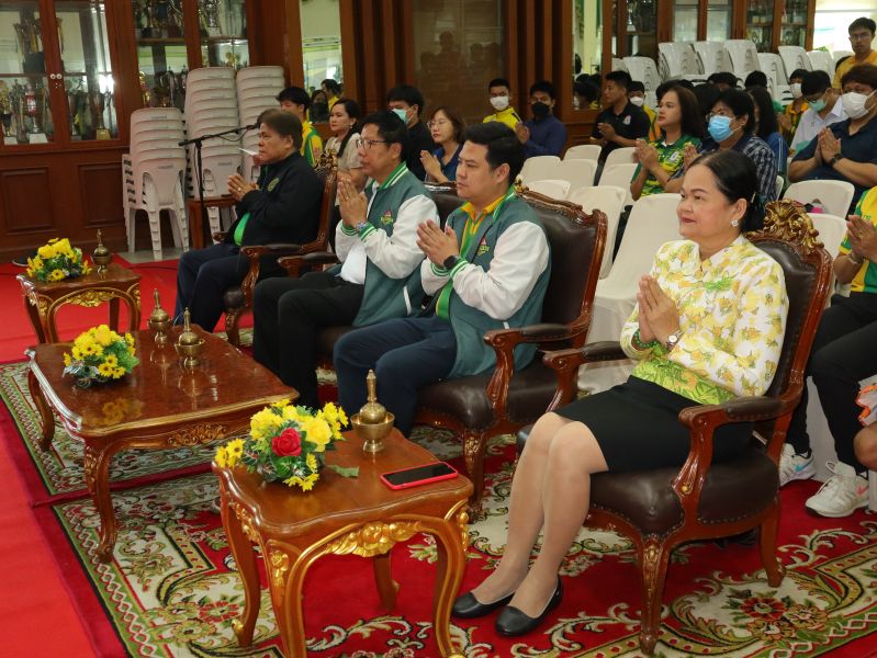กิจกรรมทำบุญเนื่องในวันพระใหญ่ ณ ห้องประชุมเทิดพระเกียรติ โรงเรียนเทพศิรินทร์