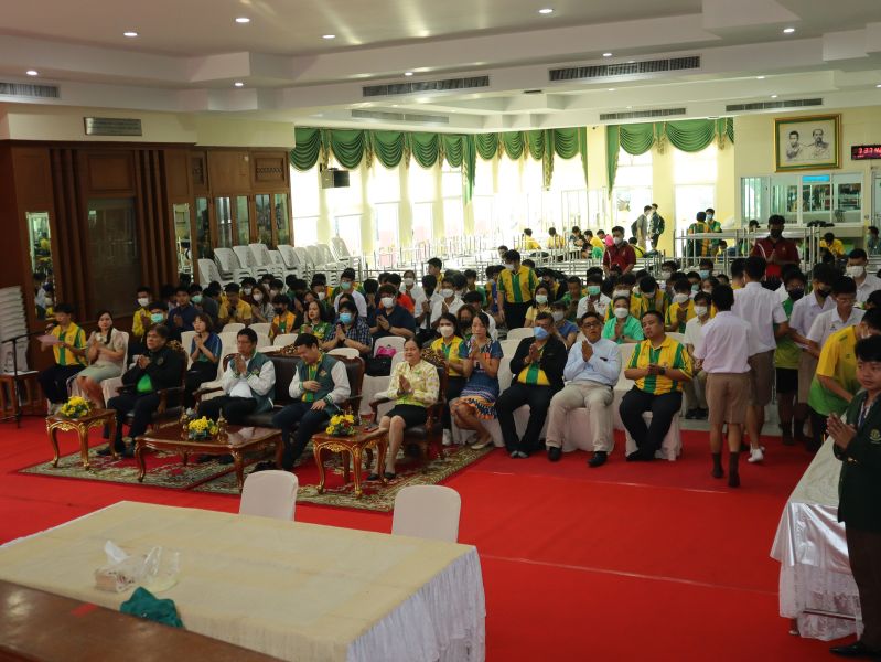 กิจกรรมทำบุญเนื่องในวันพระใหญ่ ณ ห้องประชุมเทิดพระเกียรติ โรงเรียนเทพศิรินทร์