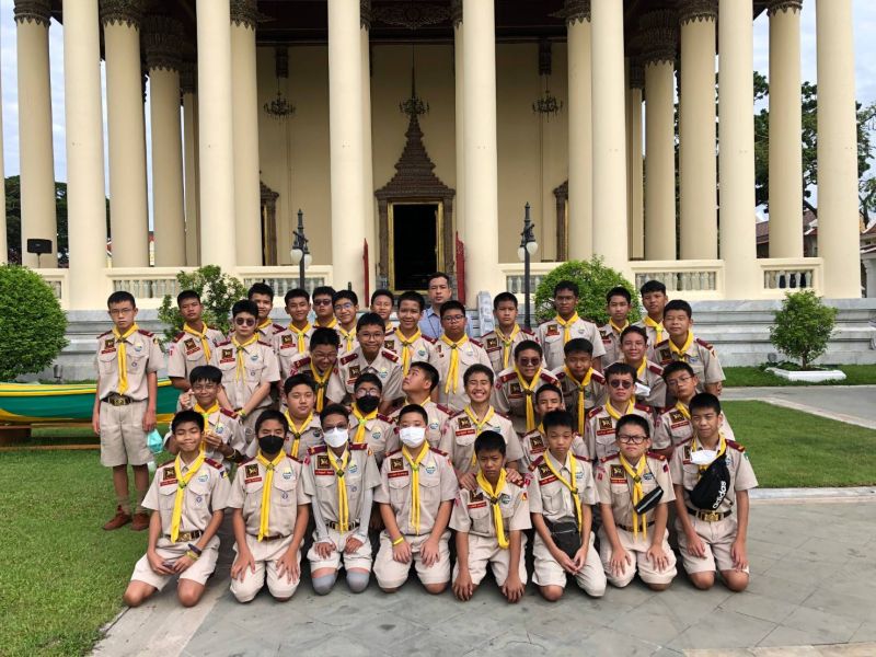 กิจกรรมทำบุญตักบาตรในช่วงเช้า ณ วัดเทพศิรินทราวาส