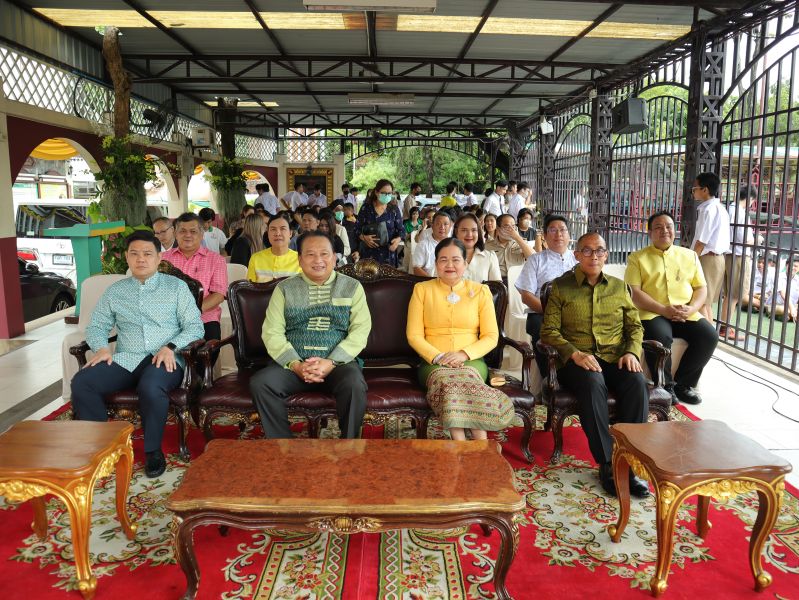 โรงเรียนเทพศิรินทร์ โดยกลุ่มสาระการเรียนรู้ภาษาไทย ได้จัดกิจกรรม “วันสุนทรภู่ สู่วันภาษาไทย” ประจำปีการศึกษา 2566